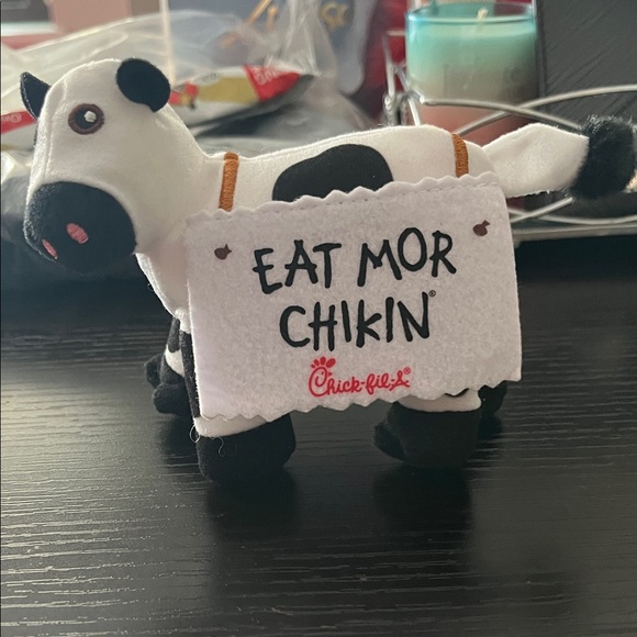 Chick-fil-A Cow Plush + Cup - Picture 4 of 4